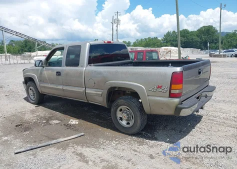 2000 Chevrolet Silverado 2500 Lt z USA, uszkodzony, nr VIN 1GCGK29U8YE215392